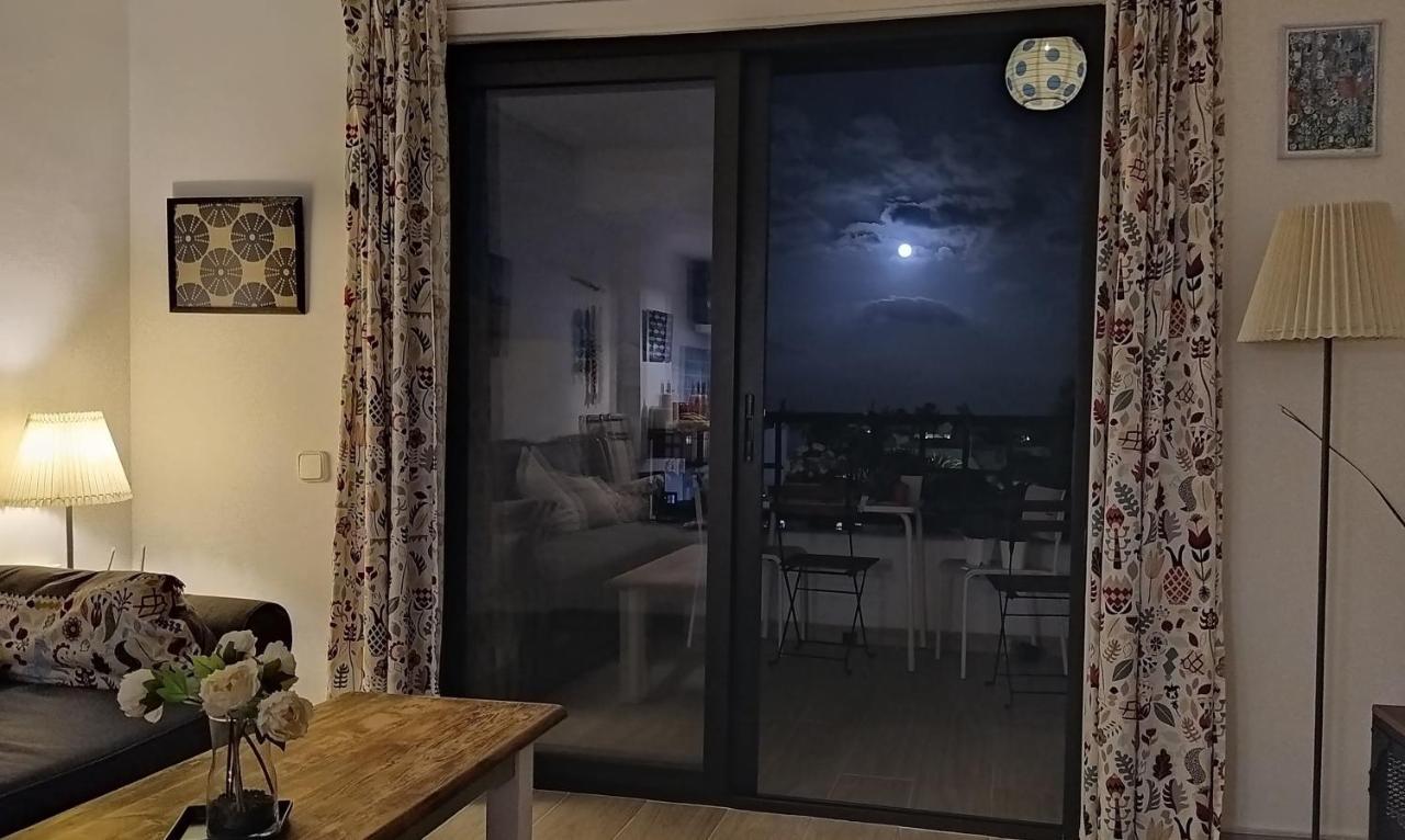Aqua Apt Sunrise & Sea Views Коста Тегисе Екстериор снимка