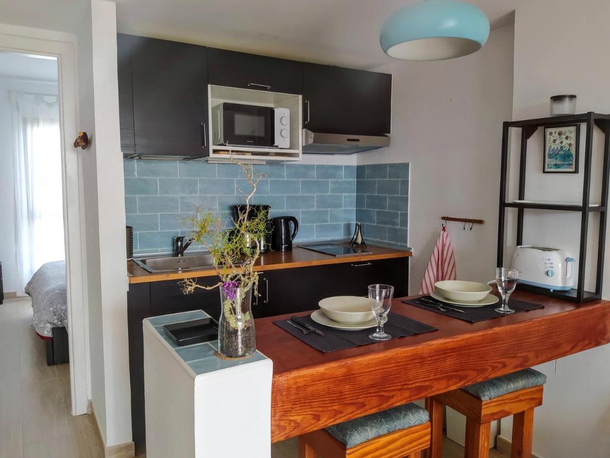 Aqua Apt Sunrise & Sea Views Коста Тегисе Екстериор снимка