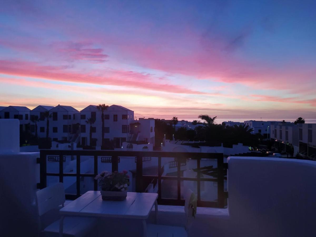 Aqua Apt Sunrise & Sea Views Коста Тегисе Екстериор снимка