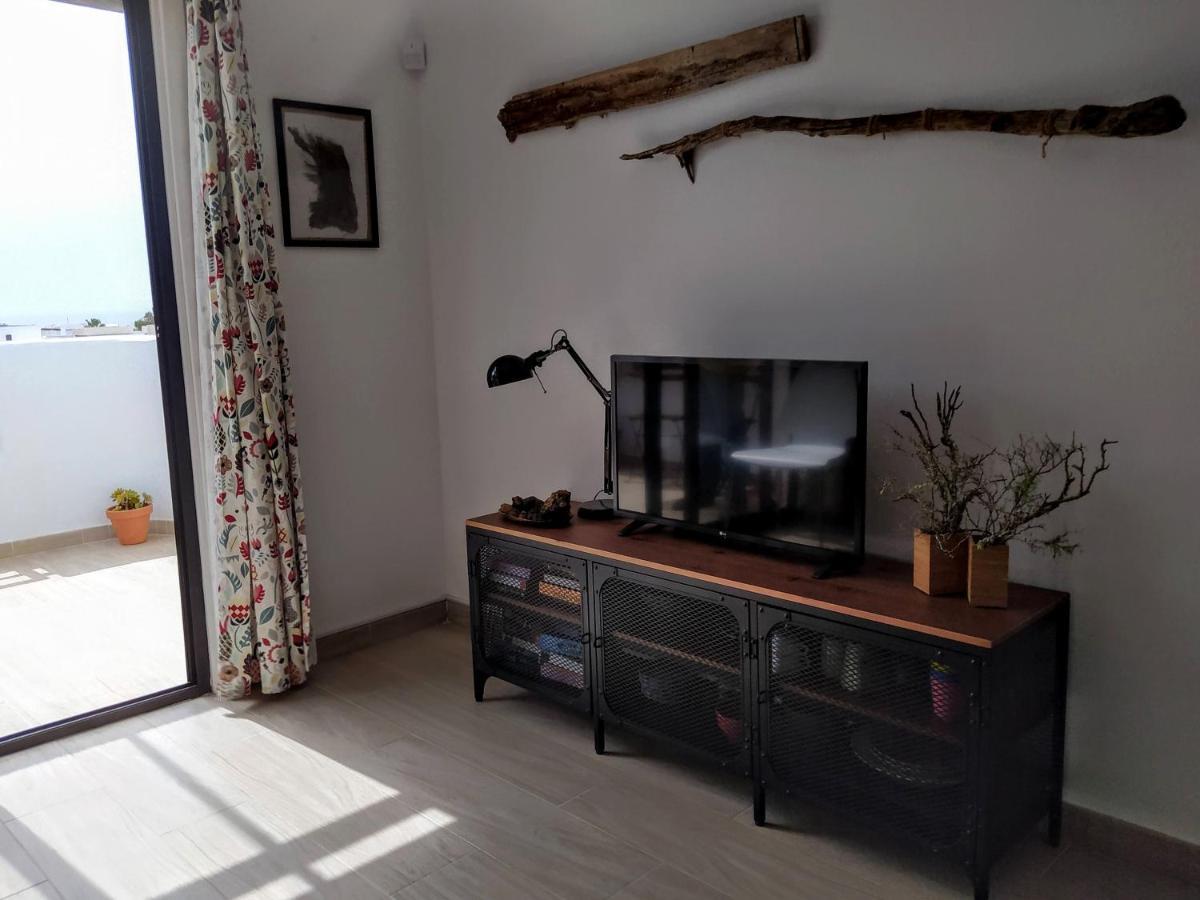 Aqua Apt Sunrise & Sea Views Коста Тегисе Екстериор снимка