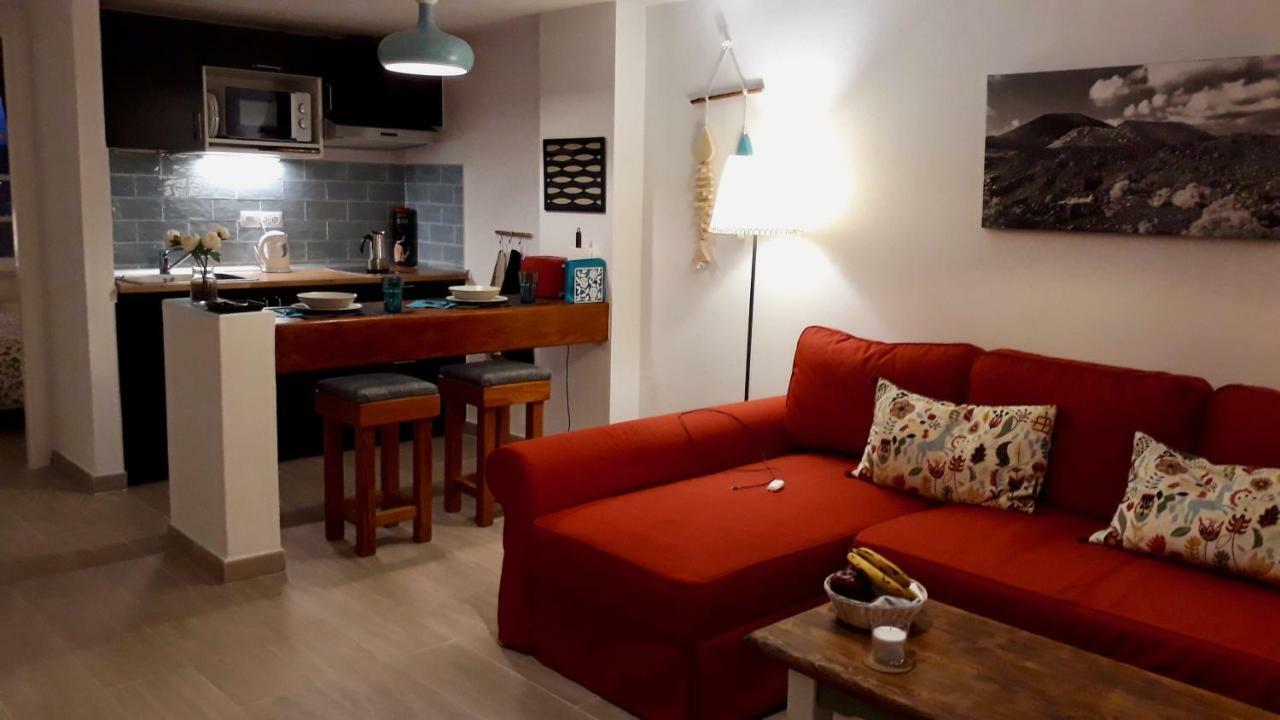 Aqua Apt Sunrise & Sea Views Коста Тегисе Екстериор снимка