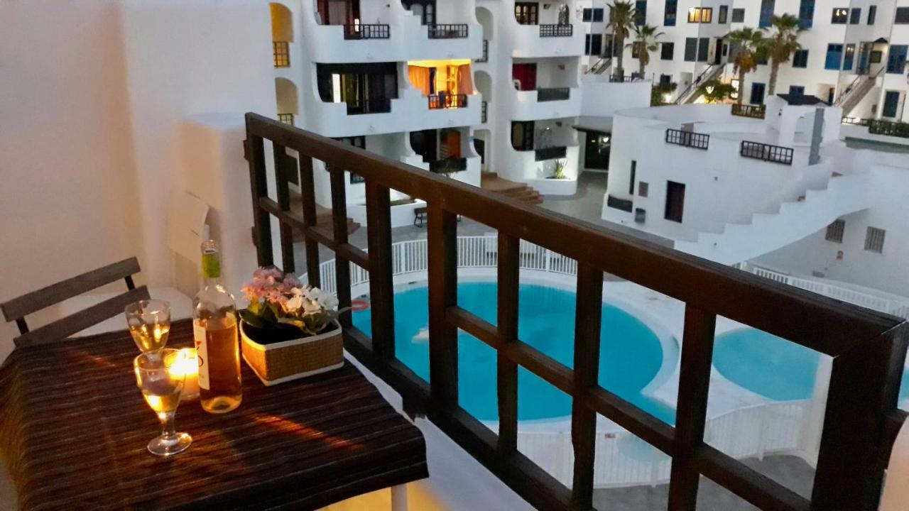 Aqua Apt Sunrise & Sea Views Коста Тегисе Екстериор снимка